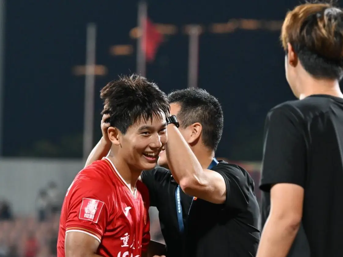 完胜, 莱昂纳多, entit 完胜, 莱昂纳多, entit